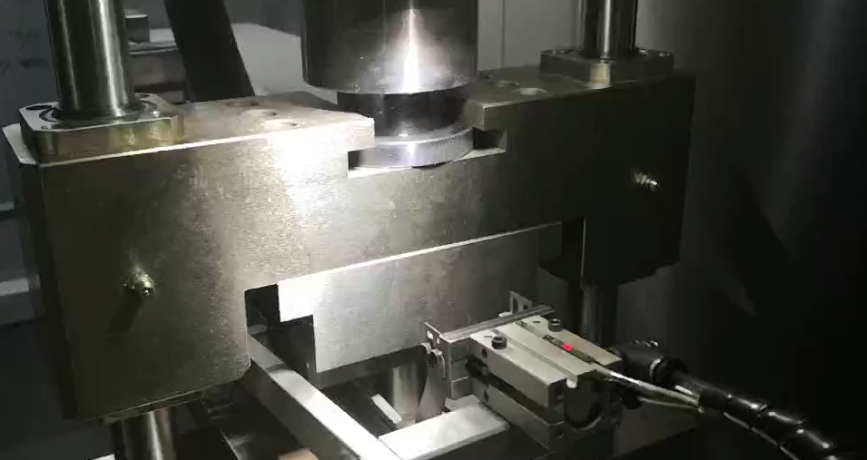 Mechanical hand demonstration video of Hong Kong mechanical servo press